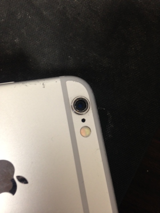 Iphone6カメラレンズ割れでゴミが入ってしまった場合の交換修理 Iphone修理屋のブログ Iphone修理屋 新宿店 渋谷店 駅近くで即日 格安iphone修理